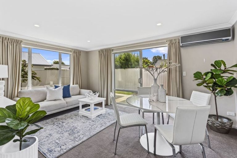 Photo of property in 10 Applefield Court, Northwood, Christchurch, 8051