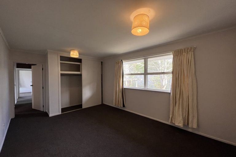 Photo of property in 25 Marewa Street, Te Atatu South, Auckland, 0610