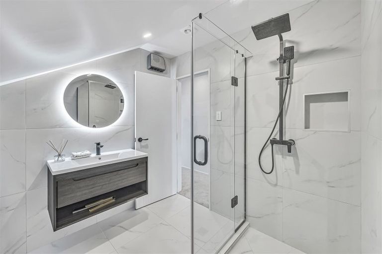 Photo of property in 16 Zadar Street, Kumeu, 0810