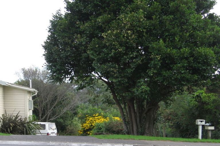 Photo of property in 185a/1 Royal Road, Massey, Auckland, 0614