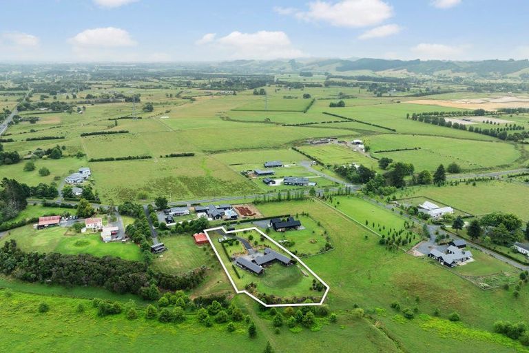 Photo of property in 212 Monument Road, Clevedon, Papakura, 2582