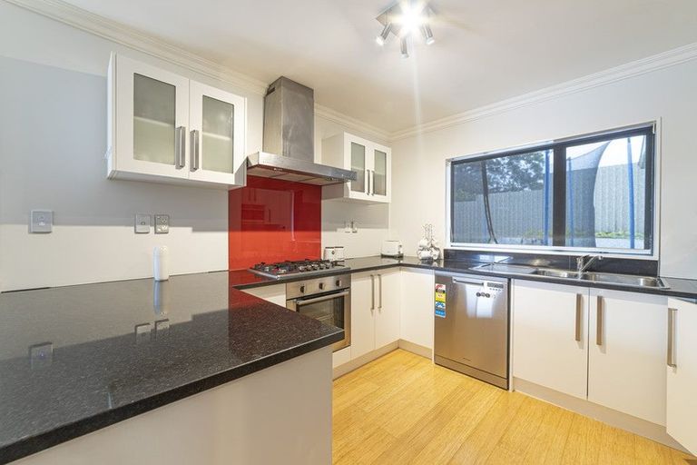 Photo of property in 36 Great South Road, Manurewa, Auckland, 2102