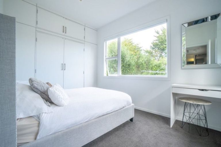 Photo of property in 4 Stirling Crescent, Hokowhitu, Palmerston North, 4410