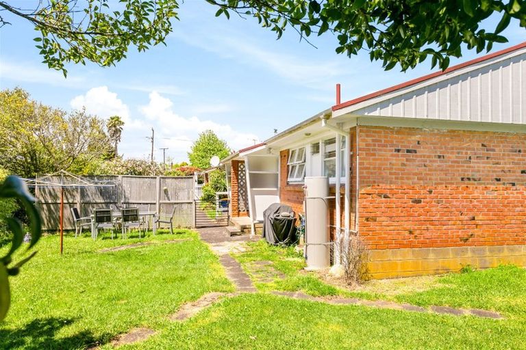 Photo of property in 4/114 Lynwood Road, New Lynn, Auckland, 0600
