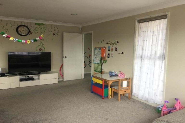 Photo of property in 251 Hobsonville Road, Hobsonville, Auckland, 0618