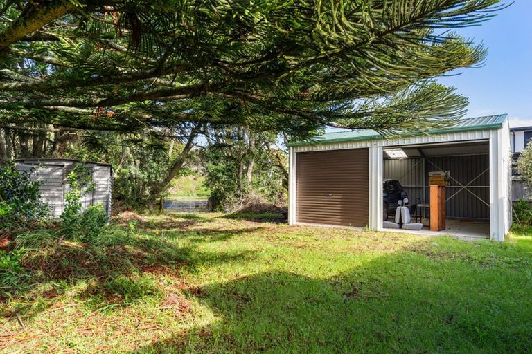 Photo of property in 1 Ronald Avenue, Glenbrook, Waiuku, 2681