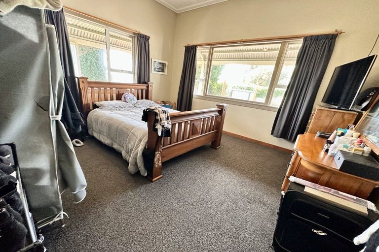 Photo of property in 58 Seymour Street, Waitara, 4320
