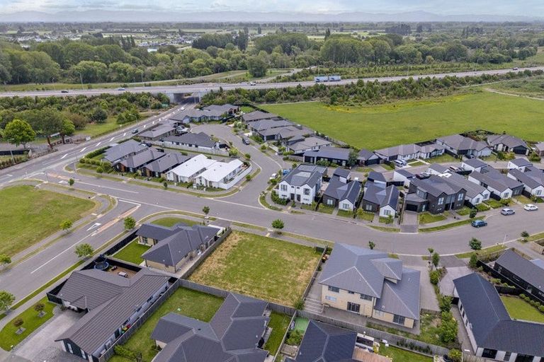 Photo of property in 12 Eminence Drive, Northwood, Christchurch, 8051