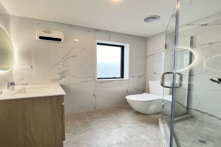 Photo of property in 105b Bond Crescent, Forrest Hill, Auckland, 0620