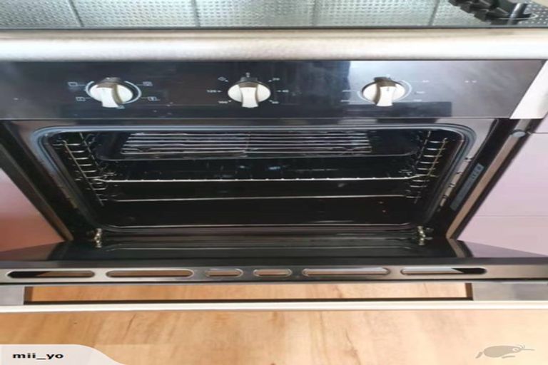 Photo of property in 30a Chesterton Street, Johnsonville, Wellington, 6037