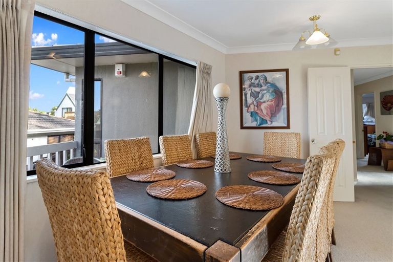 Photo of property in 8 Sailfish Drive, West Harbour, Auckland, 0618