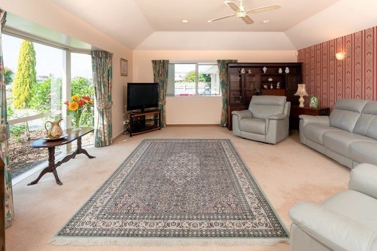 Photo of property in 38 Murray Court, Paraparaumu Beach, Paraparaumu, 5032