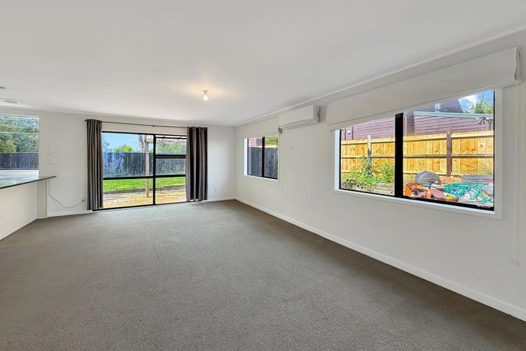 Photo of property in 3/78 Glengarry Road, Glen Eden, Auckland, 0602