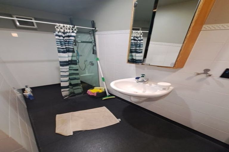 Photo of property in Qba Apartments, 3i/51 Webb Street, Mount Cook, Wellington, 6011