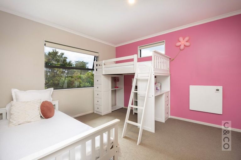 Photo of property in 9 Buttercup Place, Waimauku, 0812