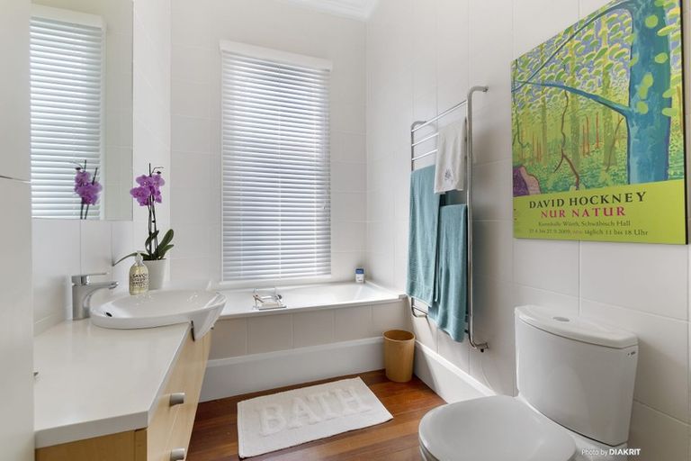 Photo of property in 29 Rimu Road, Kelburn, Wellington, 6012