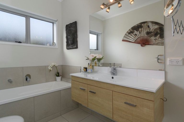 Photo of property in 9 Lanyard Street, Pyes Pa, Tauranga, 3112