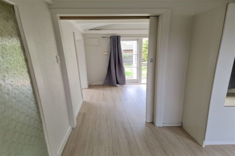 Photo of property in 143 Hutchinson Avenue, New Lynn, Auckland, 0600