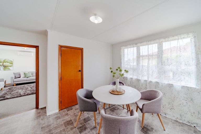 Photo of property in 12 Constable Crescent, Onekawa, Napier, 4110