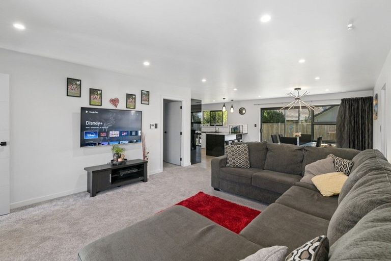 Photo of property in 8 Gladys Place, Levin, 5510