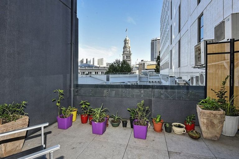 Photo of property in Queen's Residences, 201/8 Airedale Street, Auckland Central, Auckland, 1010