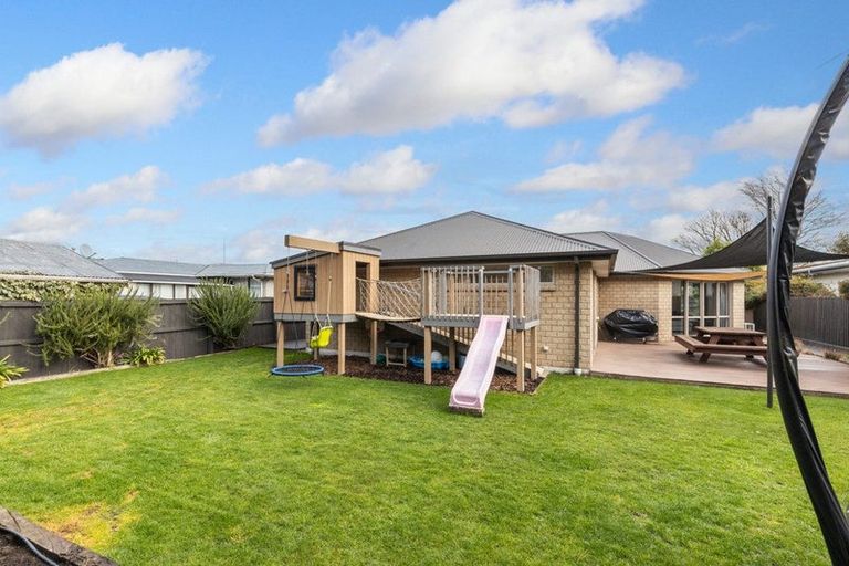 Photo of property in 18 Thurso Place, New Brighton, Christchurch, 8083