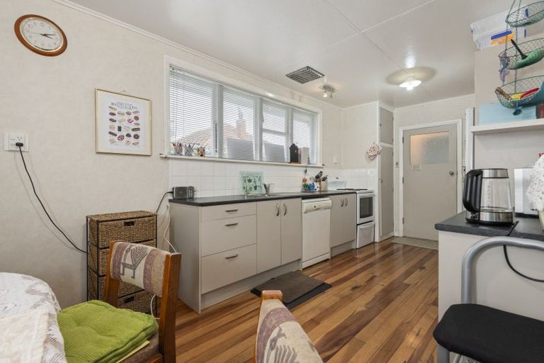 Photo of property in 3 Humber Street, Roslyn, Palmerston North, 4414