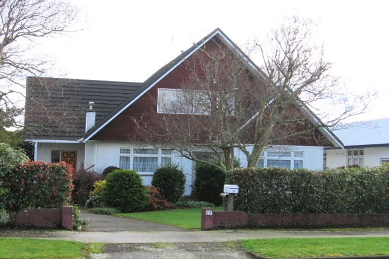 Photo of property in 12 Jensen Street, Hokowhitu, Palmerston North, 4410