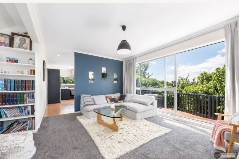 Photo of property in 4f Banksia Grove, Maungaraki, Lower Hutt, 5010