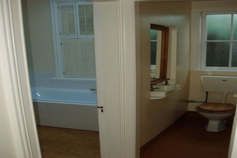 Photo of property in 26 Plunket Street, Kelburn, Wellington, 6012