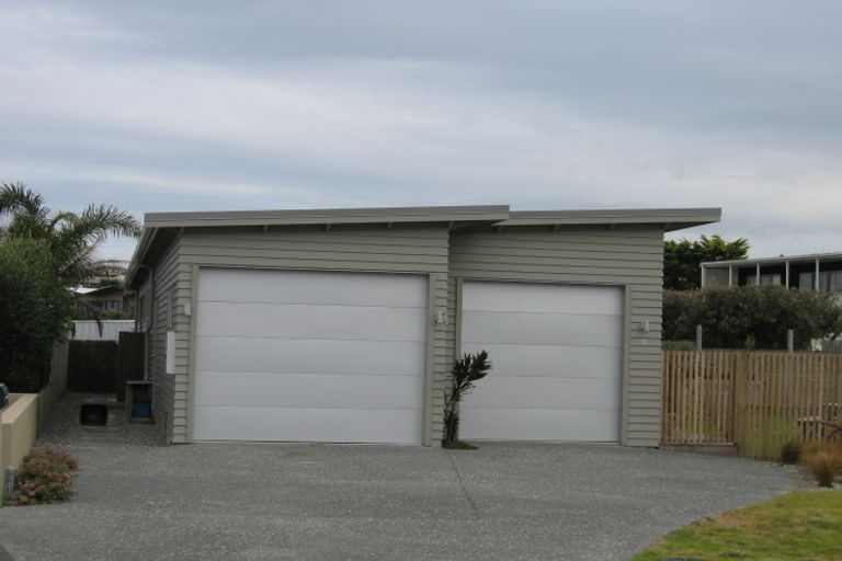 Photo of property in 10 The Southern Isle, Omaha, 0986