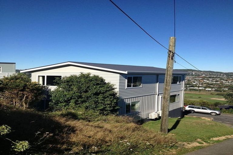Photo of property in 9 Bedford Street, Northland, Wellington, 6012