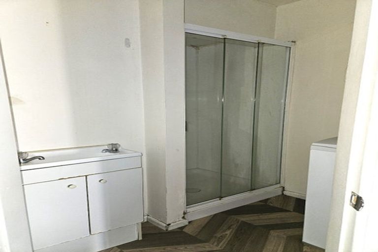 Photo of property in 5u4 Hopper Street, Mount Cook, Wellington, 6011