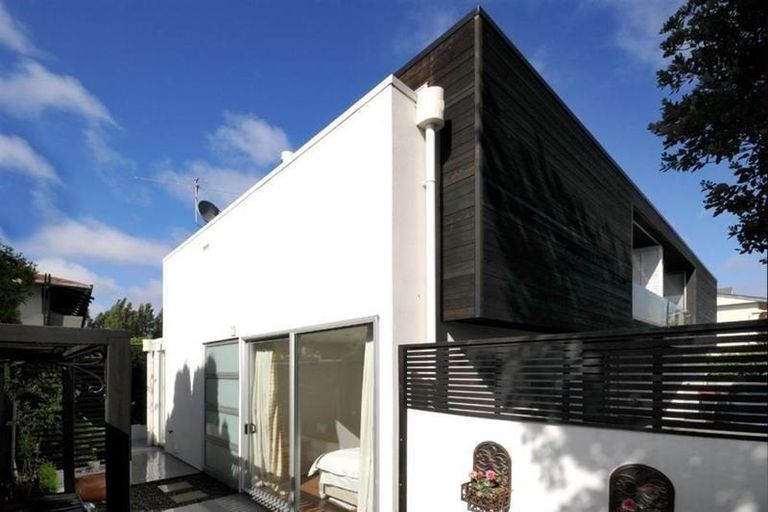 Photo of property in 4/184 Peterborough Street, Christchurch Central, Christchurch, 8013