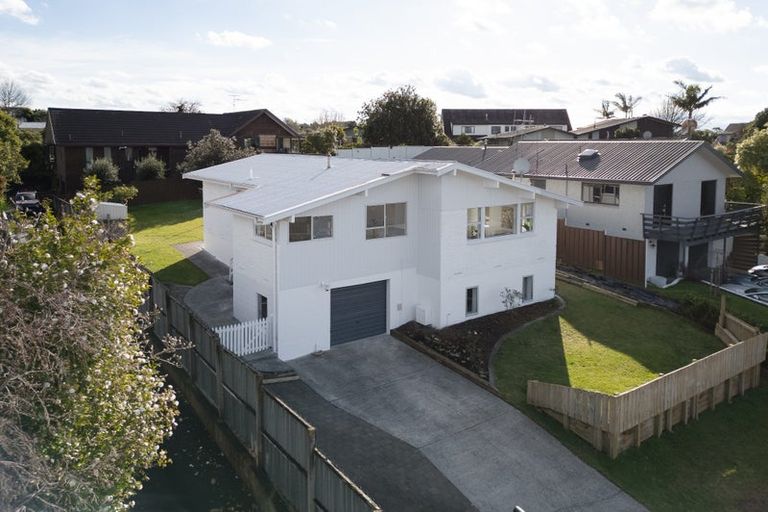 Photo of property in 26 Lachlan Drive, Dinsdale, Hamilton, 3204