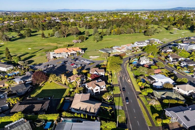 Photo of property in 72 Saint Andrews Terrace, St Andrews, Hamilton, 3200