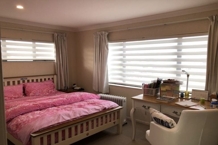 Photo of property in 41 Laurel Oak Drive, Schnapper Rock, Auckland, 0632