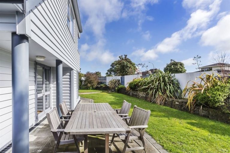 Photo of property in 40 Joseph Banks Drive, Whitby, Porirua, 5024