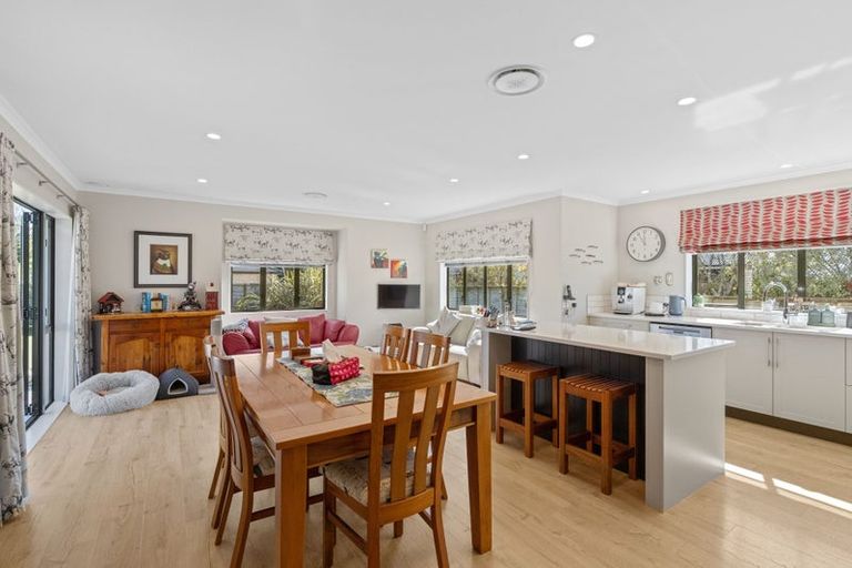 Photo of property in 6 Burnfield Way, Levin, 5510