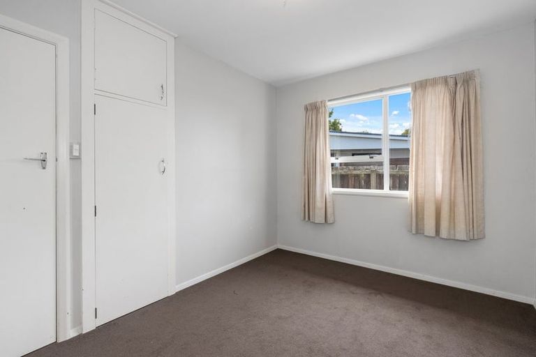 Photo of property in 1/124 Breezes Road, Avondale, Christchurch, 8061