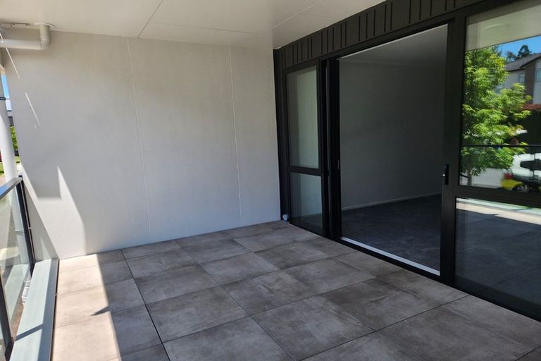 Photo of property in 13/11 Carlos Drive, Flat Bush, Auckland, 2016