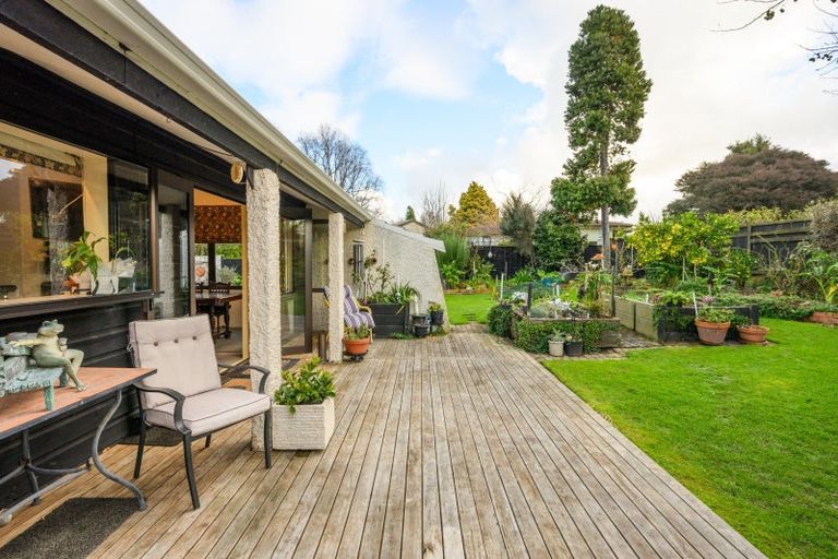 Photo of property in 19 Ashburn Lane, Awapuni, Palmerston North, 4412