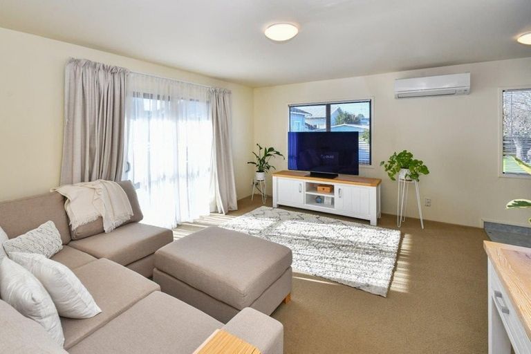 Photo of property in 2/56 Jellicoe Road, Manurewa, Auckland, 2102