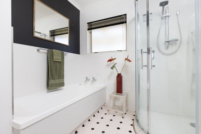 Photo of property in 10 Azalea Dell, Mount Maunganui, 3116