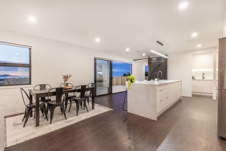 Photo of property in 94 Kotare Street, Waikanae, 5036