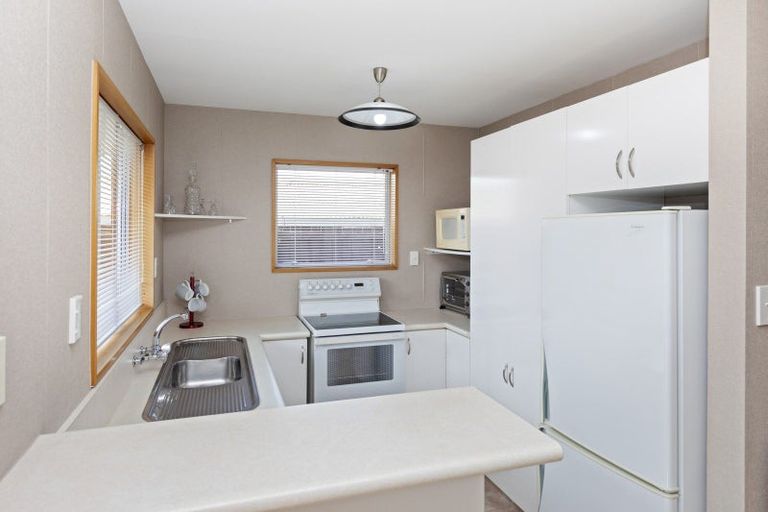 Photo of property in 18 Moffett Street, Islington, Christchurch, 8042
