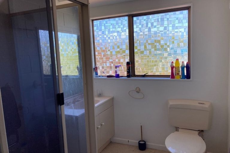 Photo of property in 95 Churton Drive, Churton Park, Wellington, 6037