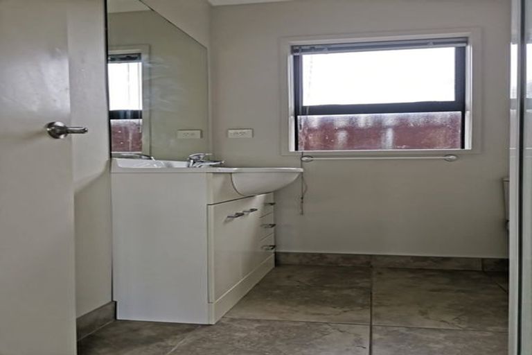 Photo of property in 38 Durham Street, Te Atatu Peninsula, Auckland, 0610