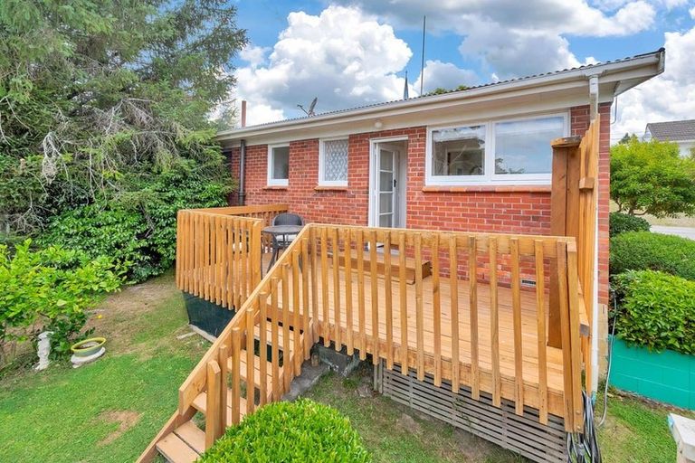 Photo of property in 8 Westward Ho, Glen Eden, Auckland, 0602