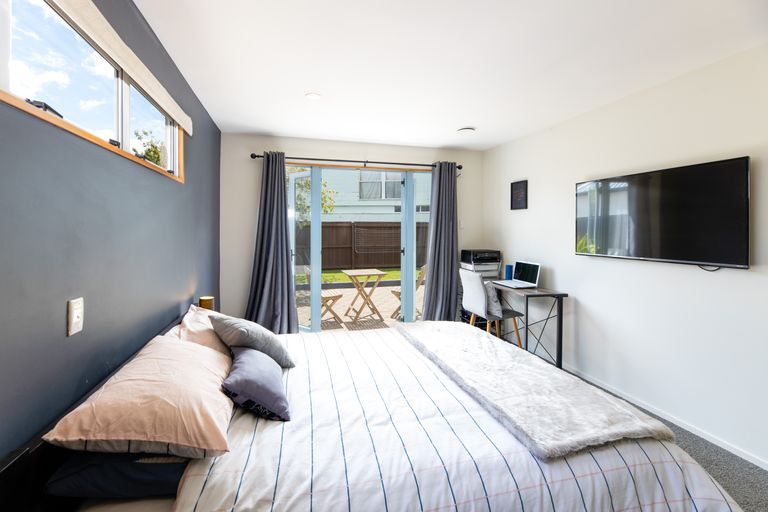 Photo of property in 725 Main Road North, Belfast, Christchurch, 8051